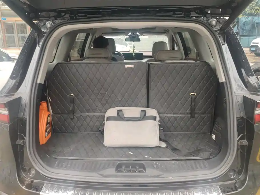 Ford Ford Equator 2021 EcoBoost 225 Premium 6-Seater 2021 - thumbnail 4