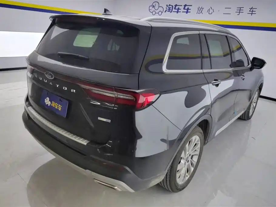 Ford Ford Equator 2021 EcoBoost 225 Platinum 6-Seater 2021 - thumbnail 3