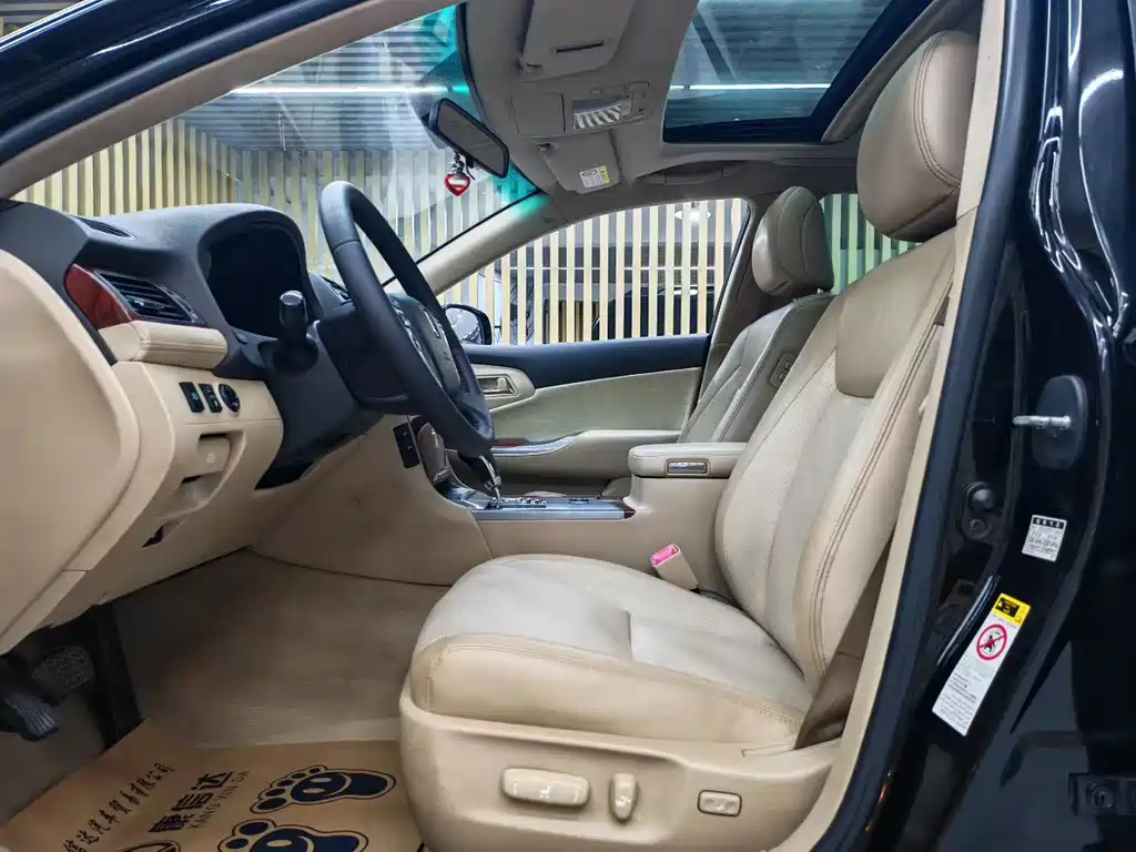 Toyota Crown 2012 2.5L Royal Navigation Edition 2013 - thumbnail 4