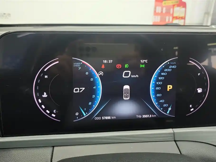 Ford Ford Equator Sport 2021 EcoBoost 225 Platinum Leading 6-Seater  **References:**  1. [Territory 2021 EcoBoost 225 Platinum 5-Seater - Lingyu - MotorChina](https://motorchina.by/cars/lingyu-2021-57303266) 2. [Ford Lingyu 2021 EcoBoost 225 Premium Collar Type 6-seater](https://carhao.market/brands/ford/ford-equator/g153128739) 3. [2021 Ford Equator Sport 2.0T EcoBoost 225 Two Wheel Drive ](https://en.17vin.com/model/w4lpy.html) 4. [【福特2021款领裕EcoBoost 225 精领型5座】报价 - 新浪汽车](https://db.auto.sina.cn/car/51724/) 5. [[PDF] 福特领裕](https://autocatalogarchive.com/wp-content/uploads/2021/08/Ford-Equator-2021-CN.pdf) 6. [Ford Lingyu 2021 EcoBoost 225 Premium Collar Type 6-seater](https://carhao.market/brands/ford/ford-equator/g147889917) 7. [Ford Equator 2021 2.0T EcoBoost 225 Premium Plus 7-Seater](https://www.ddongusedcar.com/used-cars/ford-equator-2021-2-0t-ecoboost-225-premium-plus-7-seater-automatic/) 8. [2021 Ford Equator Sport 2.0T EcoBoost 225 Two Wheel Drive ](https://en.17vin.com/model/hyzwm.html) 9. [Купить Ford Equator Ford Lingyu/2.0T/21 models/EcoBoost 225 ](https://carhao.market/brands/ford/ford-equator/c56054960) 10. [High-quality Good Car Fords New Equator Lingyu Ecoboost 225 7 ](https://www.alibaba.com/product-detail/High-quality-Good-Car-Ford-New_1601394661175.html) 11. [Ford Equator is a new 7-seat SUV for China This is the …… - Facebook](https://www.facebook.com/carnewschina/posts/ford-equator-is-a-new-7-seat-suv-for-chinathis-is-the-new-ford-equator-a-brand-n/3648474741851861/) 12. [The Chinese-Market Ford Equator Plug-In Hybrid Seems Like It'd Be ](https://www.theautopian.com/the-chinese-market-ford-equator-plug-in-hybrid-seems-like-itd-be-great-for-america/) 13. [Ford EcoSport Trim Levels Glen Allen VA](https://www.richmondfordwest.com/ford-trim-levels/ford-ecosport-trim-levels-glen-allen-va.htm) 14. [JMC Ford Technology Launches Equator Sport - Gasgoo](https://autonews.gasgoo.com/articles/news/jmc-ford-technology-launches-equator-sport-70019989) 15. [Ford Equator Sport Is A Stylish New Crossover SUV For China](https://carnewschina.com/2021/10/12/ford-equator-sport-is-a-stylish-new-crossover-suv-for-china/) 16. [2021 Ford Ecosport Trims and Configurations](https://www.marlowford.com/ford-eco-sport-trims-and-configs.htm?srsltid=AfmBOor90H2zFBBkiZWaNBclEbM80aiXw0L4P9xQGl9NSS766wgCmEGa) 17. [2020 Ford EcoSport Trim Levels: S vs. SE vs. Titanium vs. SES](https://www.bussford.com/research-ecosport-trims.html?srsltid=AfmBOopHvsrfUKQoIYwpCmXzveU-cstwuJeEQzFEoZ6NPNiWt63FNtZk) 18. [Ford Territory (China) - Wikipedia](https://en.wikipedia.org/wiki/Ford_Territory_(China)) 19. [Ford Equator Sport 2022: Is It Worth Buying?](https://sa.damasjewellery.com/now-brains/ford-equator-sport-2022-is-it-worth-buying-1764797292) 20. [2020 Ford EcoSport Trim Levels: S vs. SE vs. SES vs. Titanium](https://www.mykwford.com/research/ecosport-trims.htm?srsltid=AfmBOorjBaDZqC-yGVCX65BcuouEN4MzHSawX10Rj38uUlSkNpnyJ9pc) 21. [2023 Ford Equator 1.5T EcoBoost 170 Two Wheel Drive Platinum ](https://en.17vin.com/model/ei50g.html) 22. [Ford Edge EcoBoost 245 2WD Platinum Sharp 7-seat CN-V](https://pan-auto.ru/china/57409200) 23. [-【2025 Ford Equator Sport New Energy 1.5T DHT Two Wheel Drive ](https://en.17vin.com/model/uckt6.html) 24. [PAN AUTO — Ford Equator EcoBoost 225 Platinum Leading 6-seat](https://pan-auto.ru/china/57986585) 25. [PAN AUTO — Ford Kuga 2.0L GTDi 4WD Sport - каталог PAN AUTO](https://pan-auto.ru/china/58065031) 26. [Ford Focus Hatchback 2.0L Auto Luxury Sport - каталог PAN AUTO](https://pan-auto.ru/china/57840152) 27. [Ford Equator Sport SUV breaks cover in the Chinese market](https://www.newsbytesapp.com/news/auto/ford-equator-sport-revealed-design-features-specifications-engine/story) 28. [2025 Ford Equator Sport 1.5T 150HP L4 2DHT PHEV 18.4KWH](https://www.autocango.com/fr/carspecs-detail/Ford-Equator-Sport-4KWM4N) 29. [Ford Equator Sport — All generation and modification - Automdb](https://automdb.com/ford/equator_sport) 30. [Ford Equator Sport Facelift Launched - Styling Updates, New Colours](https://www.rushlane.com/ford-equator-sport-facelift-launched-styling-updates-new-colours-12507605.html) 2022 - thumbnail 14