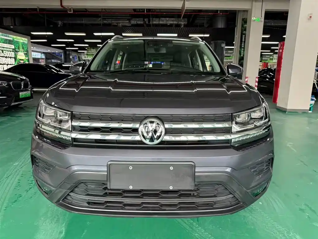 Volkswagen Tharu 2020 280TSI Front-Wheel Drive Luxury Plus Edition VI 2020 - thumbnail 2