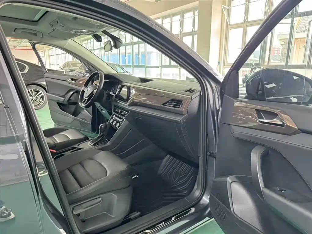 Volkswagen Tharu 2020 280TSI Front-Wheel Drive Luxury Plus Edition VI 2020 - thumbnail 5
