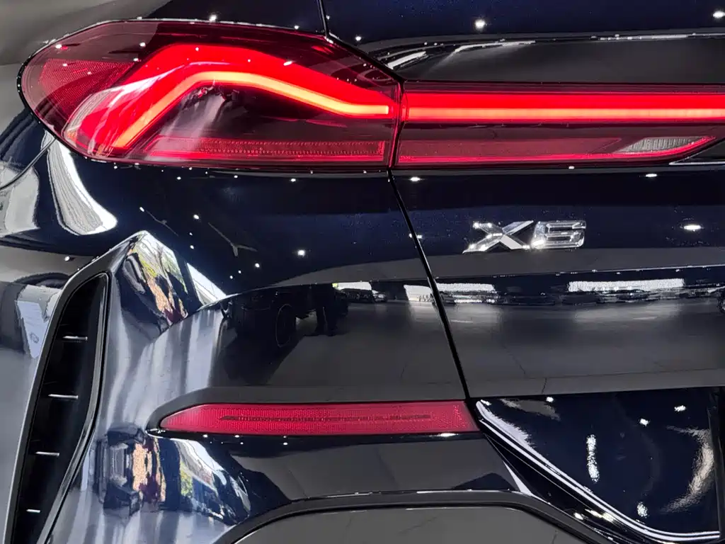 BMW BMW X6 2023 xDrive40i M Sport Package 2025 - thumbnail 14