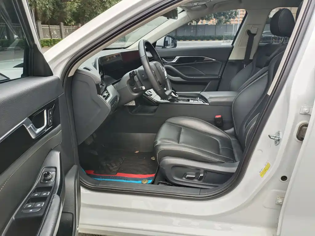 Bestune Benteng B70 2023 Model Year Third Generation 1.5T Automatic Comfort Edition 2023 - thumbnail 4