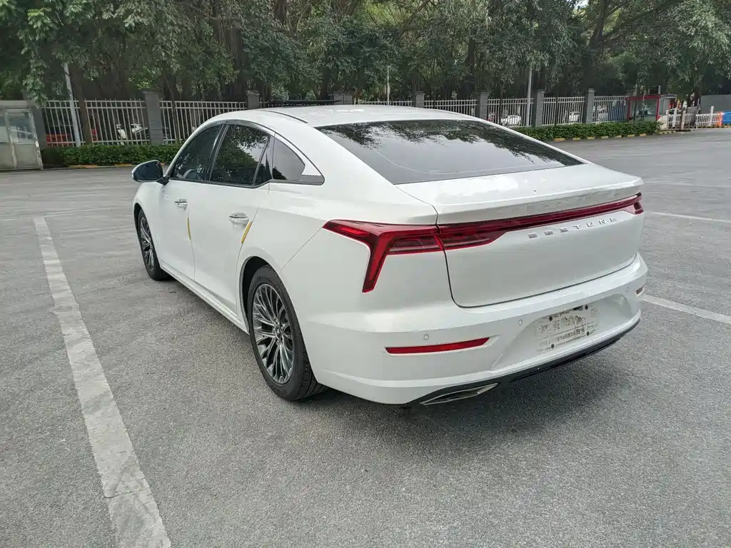 Bestune Benteng B70 2023 Model Year Third Generation 1.5T Automatic Comfort Edition 2023 - thumbnail 9