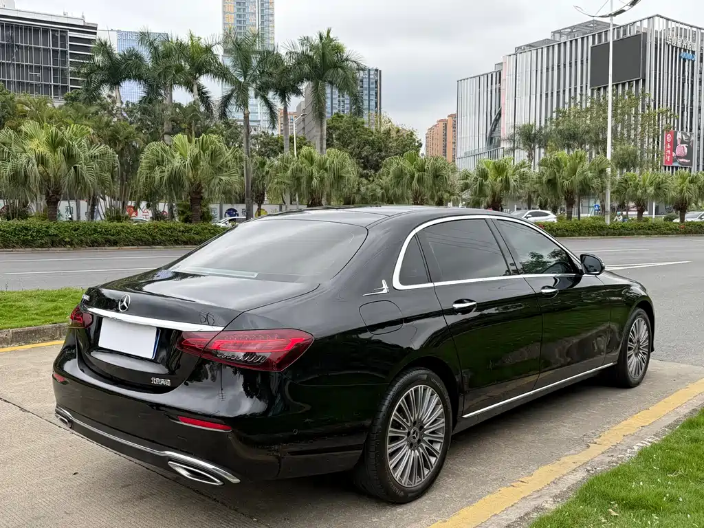 Mercedes-Benz Mercedes-Benz E-Class 2022 Model Year Facelift E 300 L Luxury 2022 - thumbnail 4