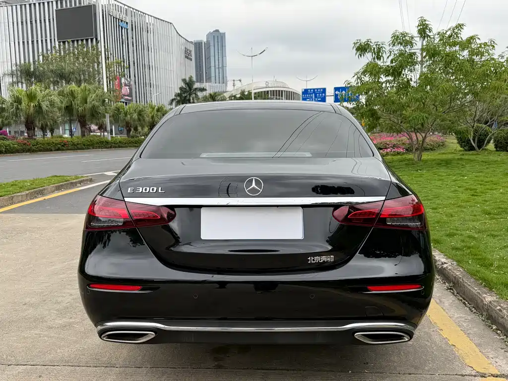 Mercedes-Benz Mercedes-Benz E-Class 2022 Model Year Facelift E 300 L Luxury 2022 - thumbnail 5