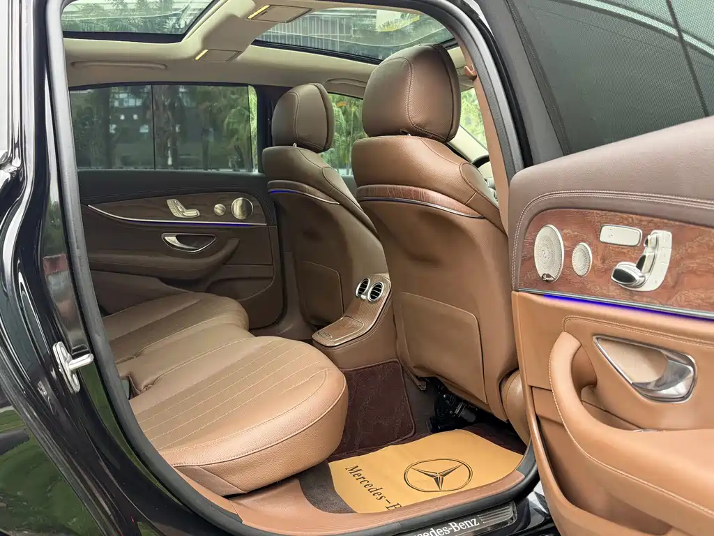 Mercedes-Benz Mercedes-Benz E-Class 2022 Model Year Facelift E 300 L Luxury 2022 - thumbnail 11