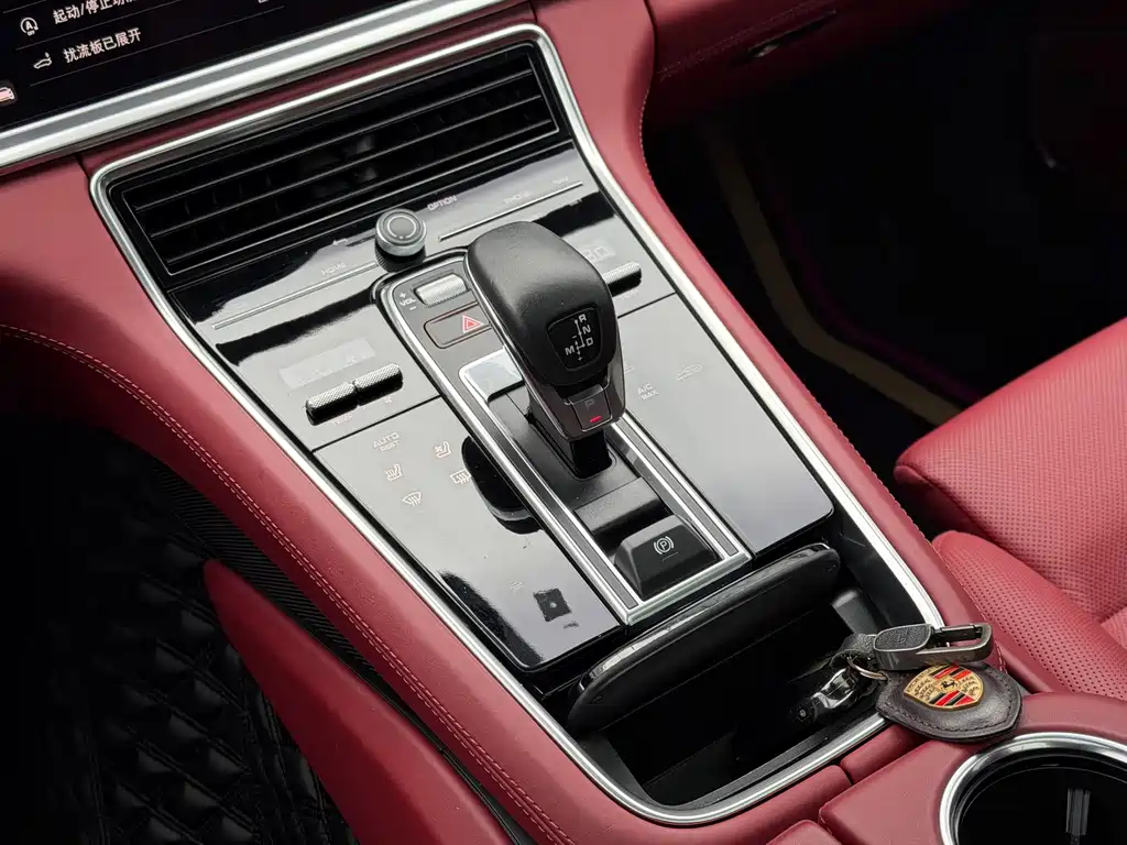 Porsche The given text is already in English. The internationally accepted model name is: Porsche Panamera 2023 2.9T 2023 - thumbnail 11
