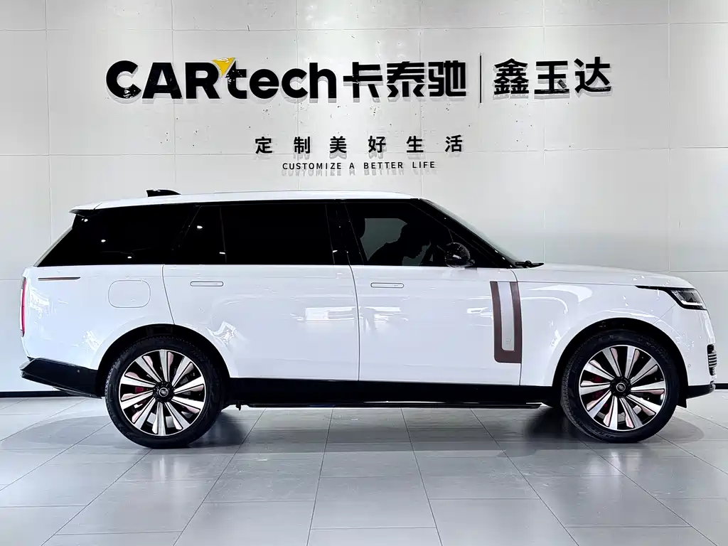 Land Rover Range Rover 2024 3.0 L6 400PS Vogue Long Wheelbase 7-seater 2023 - thumbnail 4
