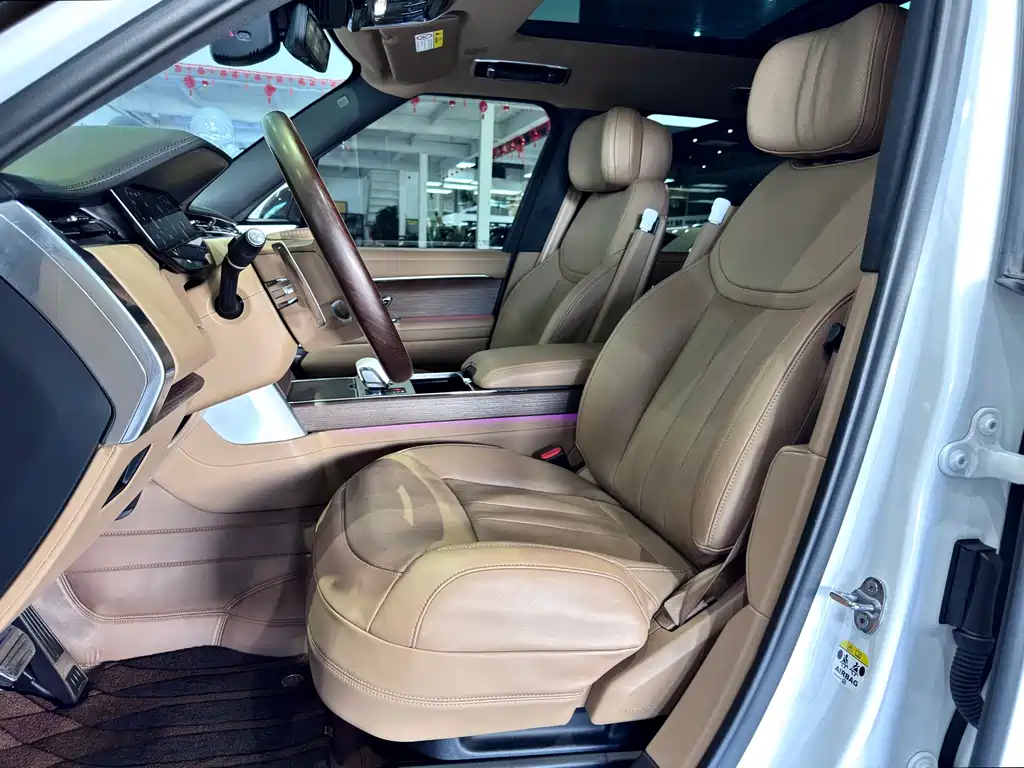 Land Rover Range Rover 2024 3.0 L6 400PS Vogue Long Wheelbase 7-seater 2023 - thumbnail 22