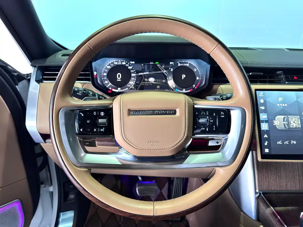 Land Rover Range Rover 2024 3.0 L6 400PS Vogue Long Wheelbase 7-seater 2023 - thumbnail 24