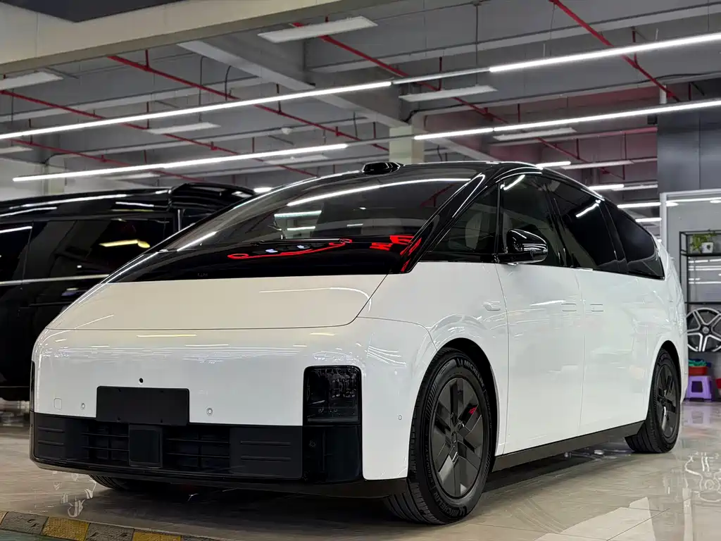 Li Auto Li Auto MEGA 2025 Home Special Edition 2025 - thumbnail 2