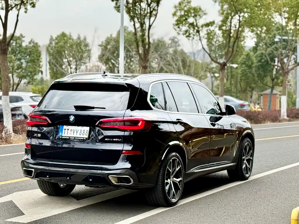 BMW BMW X5 2022 Model Year Facelift xDrive 40Li M Sport Package 2023 - thumbnail 23