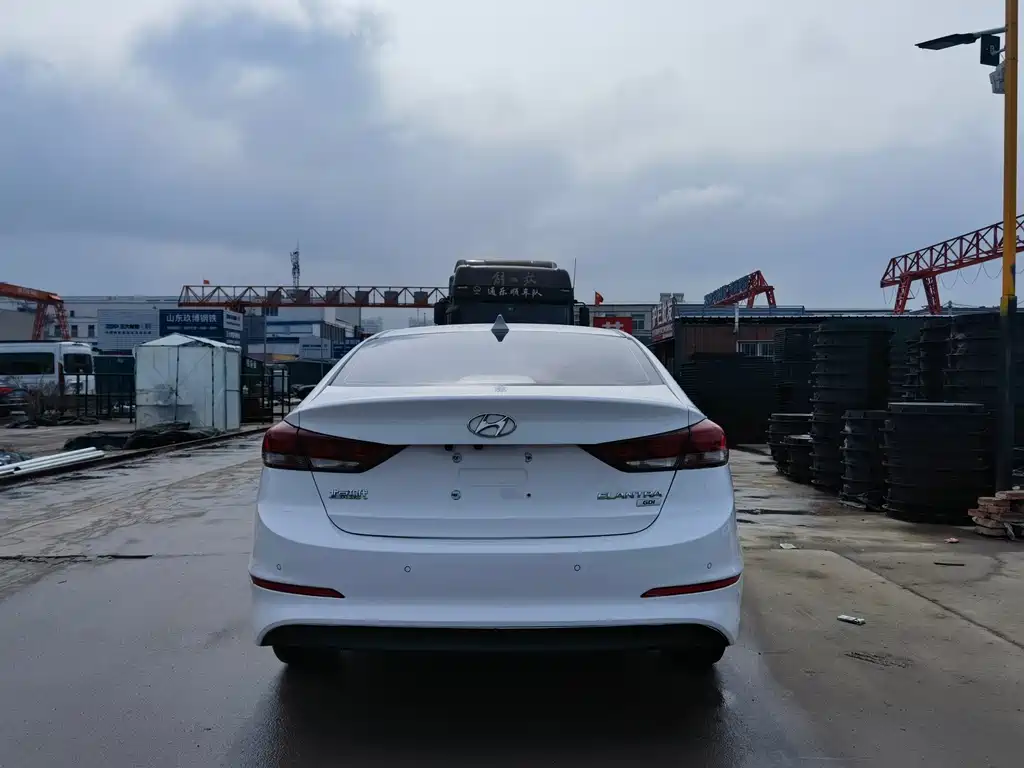 Hyundai Elantra 2016 1.6L Automatic Smart Elite 2019 - thumbnail 5