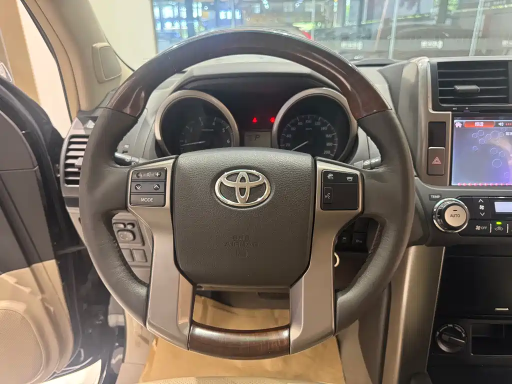 Toyota Toyota Land Cruiser Prado (Imported) 2010 Model Middle East Version 2013 - thumbnail 7