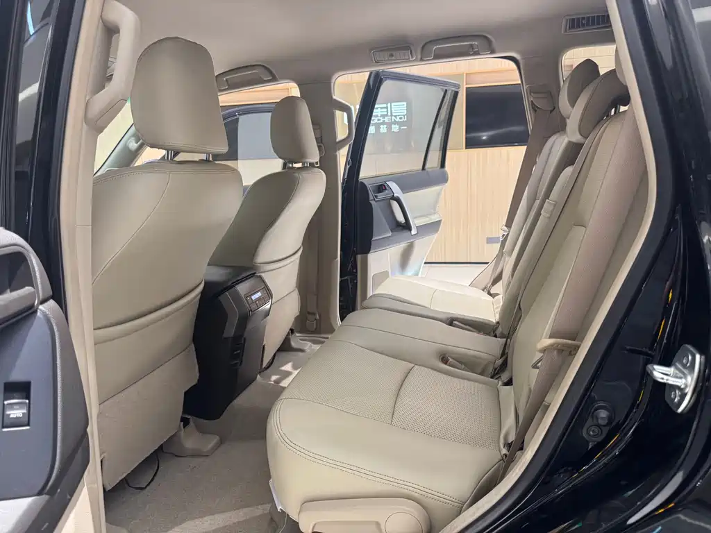 Toyota Toyota Land Cruiser Prado (Imported) 2010 Model Middle East Version 2013 - thumbnail 12