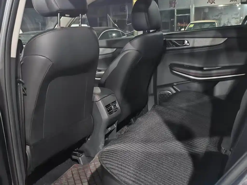 Changan Changan CS75 2024 Edition Comfort 1.5T DCT Luxury Model 2024 - thumbnail 8