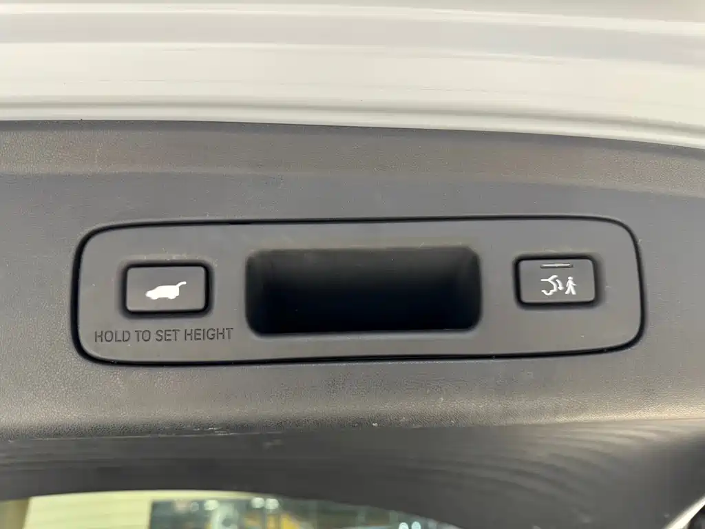Honda Honda ZR-V 2023 2.0L e:HEV Sharp Exclusive Edition 2023 - thumbnail 17