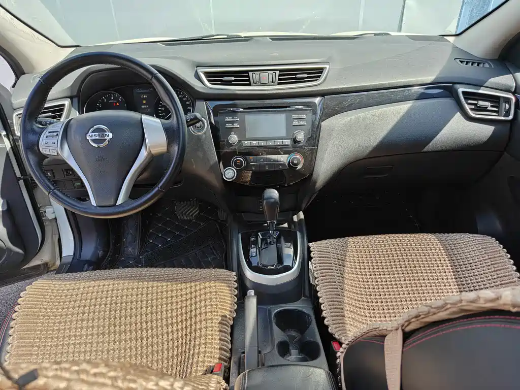 Nissan Nissan Qashqai 2016 2.0L CVT Premium Edition 2016 - thumbnail 8