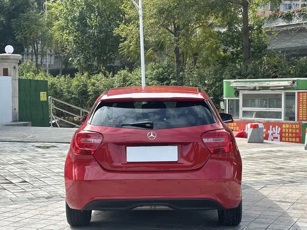 Mercedes-Benz Mercedes-Benz A-Class (Imported) 2013 A 180 Style Edition 2014 - thumbnail 5