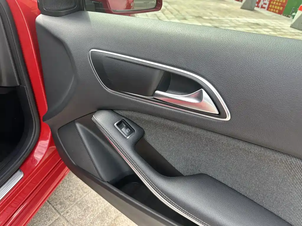 Mercedes-Benz Mercedes-Benz A-Class (Imported) 2013 A 180 Style Edition 2014 - thumbnail 9