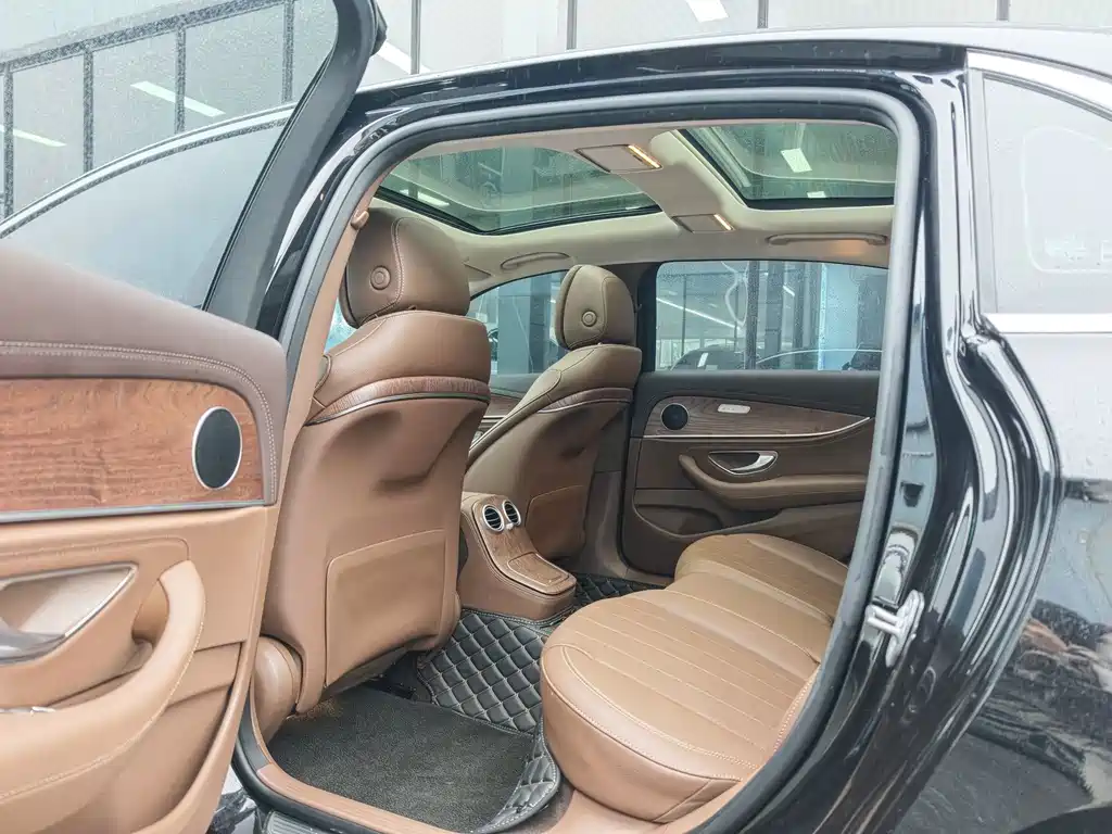 Mercedes-Benz Mercedes-Benz E-Class 2023 E 260 L 2023 - thumbnail 5