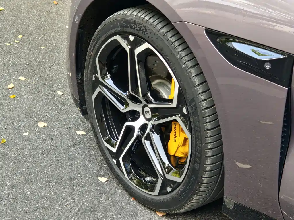 Xiaomi Auto Xiaomi SU7 2024 Rear-Wheel Drive Long Range Intelligent Driving Version 2025 - thumbnail 15