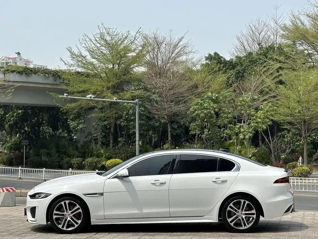 Jaguar Jaguar XEL 2020 2.0T 200PS R-DYNAMIC S Sport Edition 2020 - thumbnail 3
