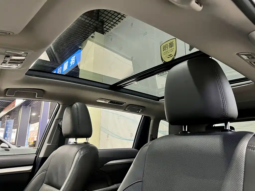 Toyota Toyota Highlander 2017 2.0T Two-Wheel Drive Luxury Edition 7-seater 2017 - thumbnail 13