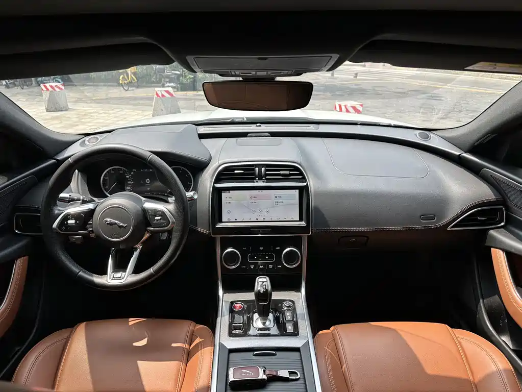 Jaguar Jaguar XEL 2020 2.0T 200PS R-DYNAMIC S Sport Edition 2020 - thumbnail 11