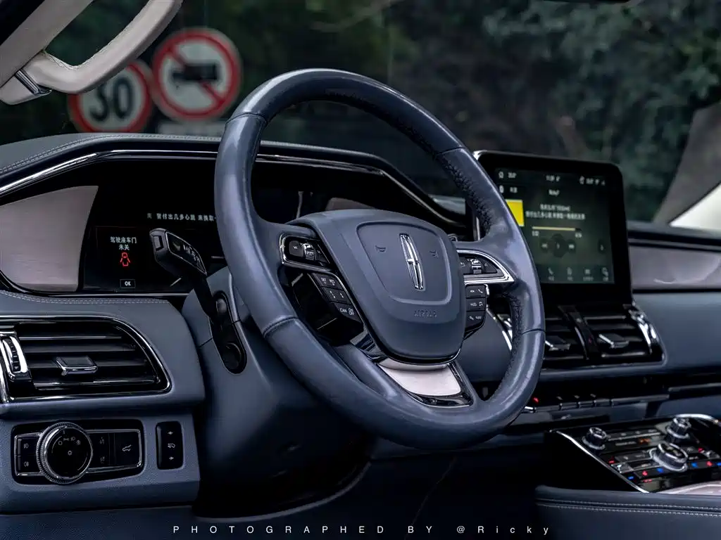 Lincoln Lincoln Navigator 2020 3.5T Presidential Series 2020 - thumbnail 15
