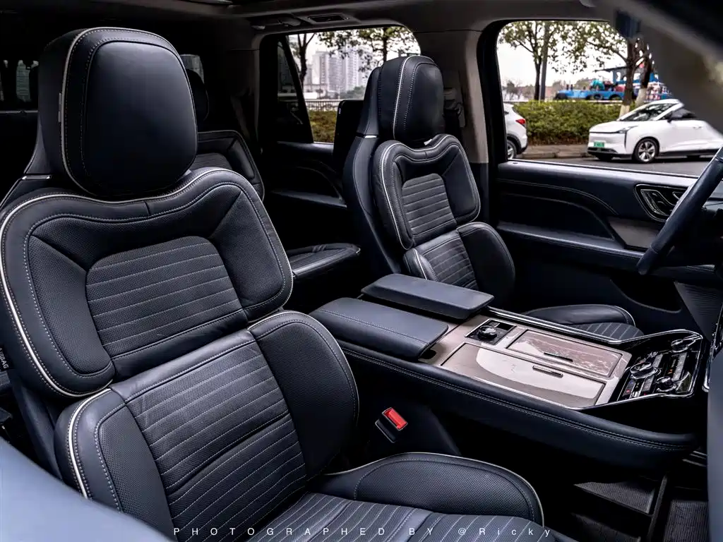 Lincoln Lincoln Navigator 2020 3.5T Presidential Series 2020 - thumbnail 6