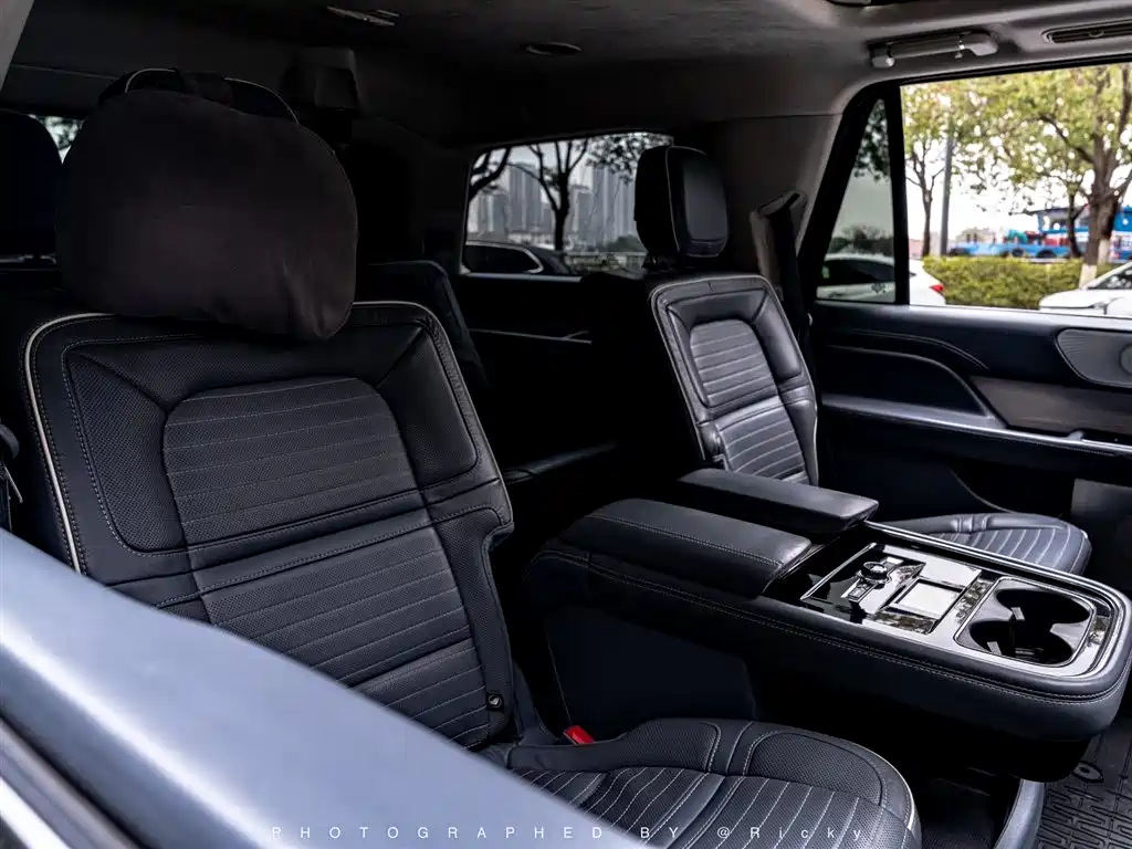 Lincoln Lincoln Navigator 2020 3.5T Presidential Series 2020 - thumbnail 9
