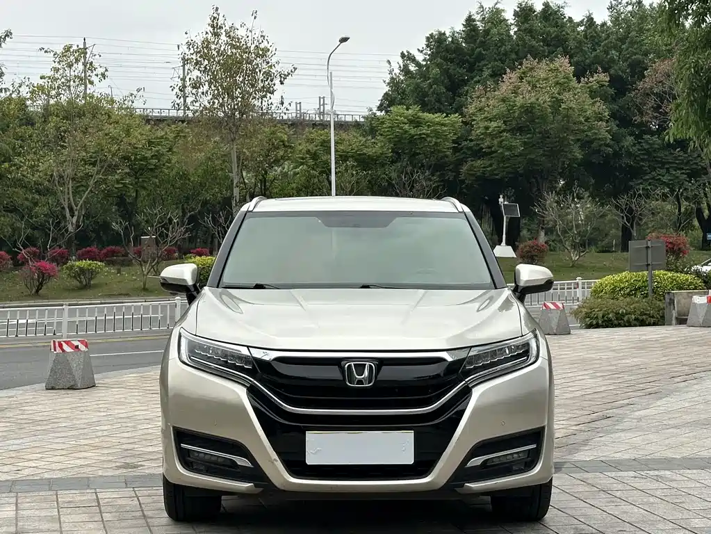 Honda Honda UR-V 2017 370TURBO AWD Luxury Edition China V 2018 - thumbnail 2