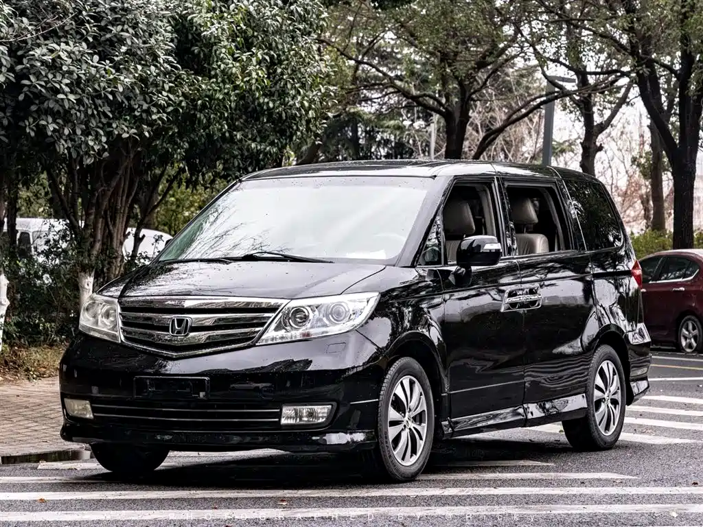 Honda Honda Elysion 2012 2.4L VTi-S Premium Edition 2013