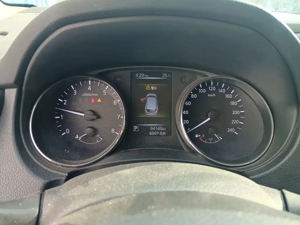 Nissan Nissan Qashqai 2016 2.0L CVT Elite Edition 2016 - thumbnail 6