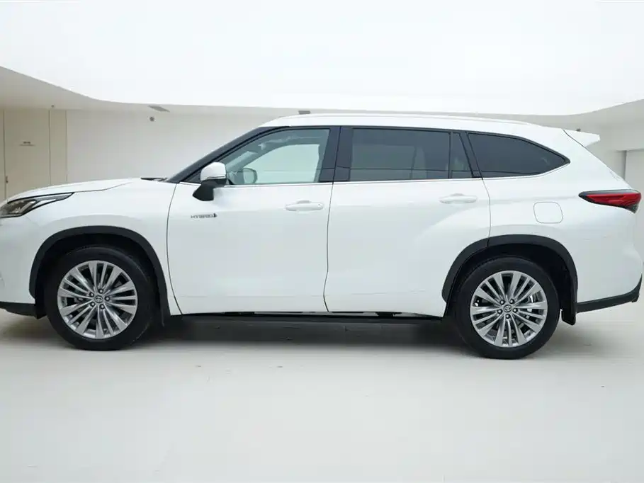 Toyota Toyota Highlander 2022 Hybrid 2.5L AWD Premium 7-seater 2022 - thumbnail 3