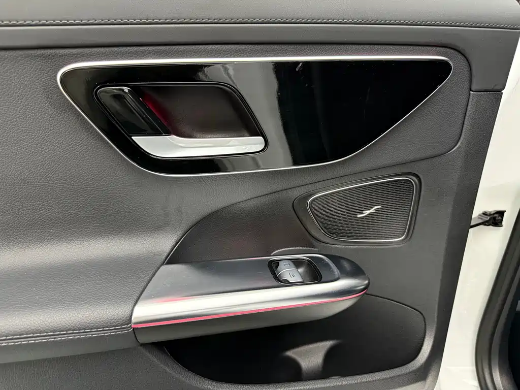 Mercedes-Benz Mercedes-Benz C-Class 2023 Model Year Facelift C 260 L Sport Edition 2023 - thumbnail 8