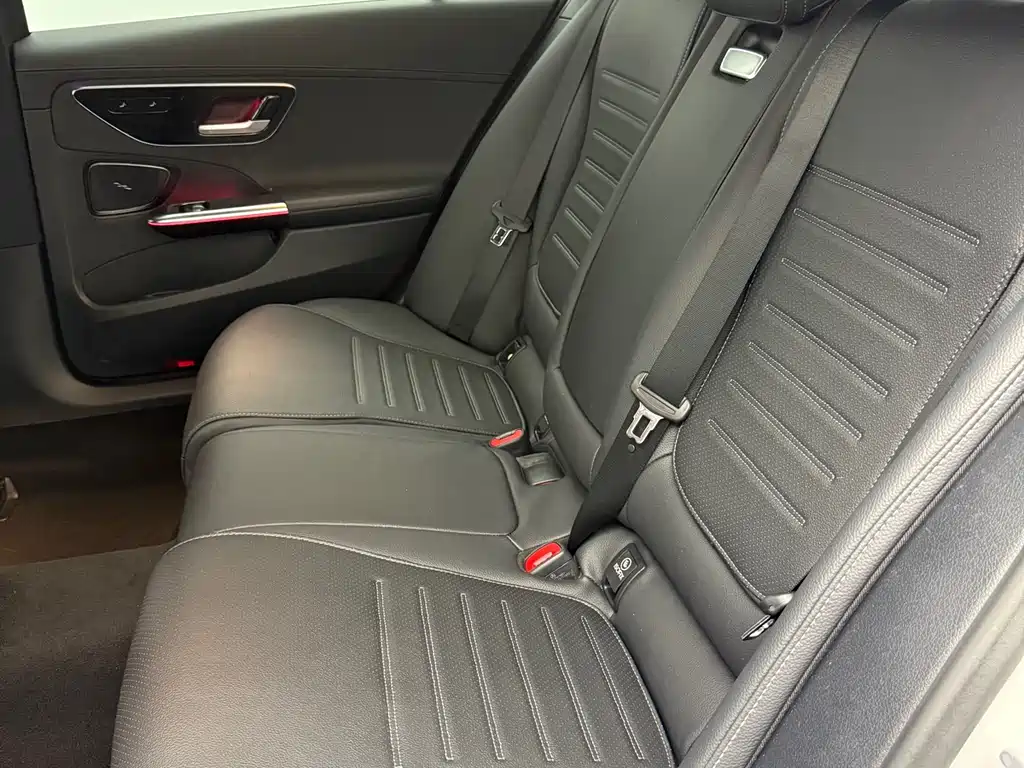 Mercedes-Benz Mercedes-Benz C-Class 2023 Model Year Facelift C 260 L Sport Edition 2023 - thumbnail 16