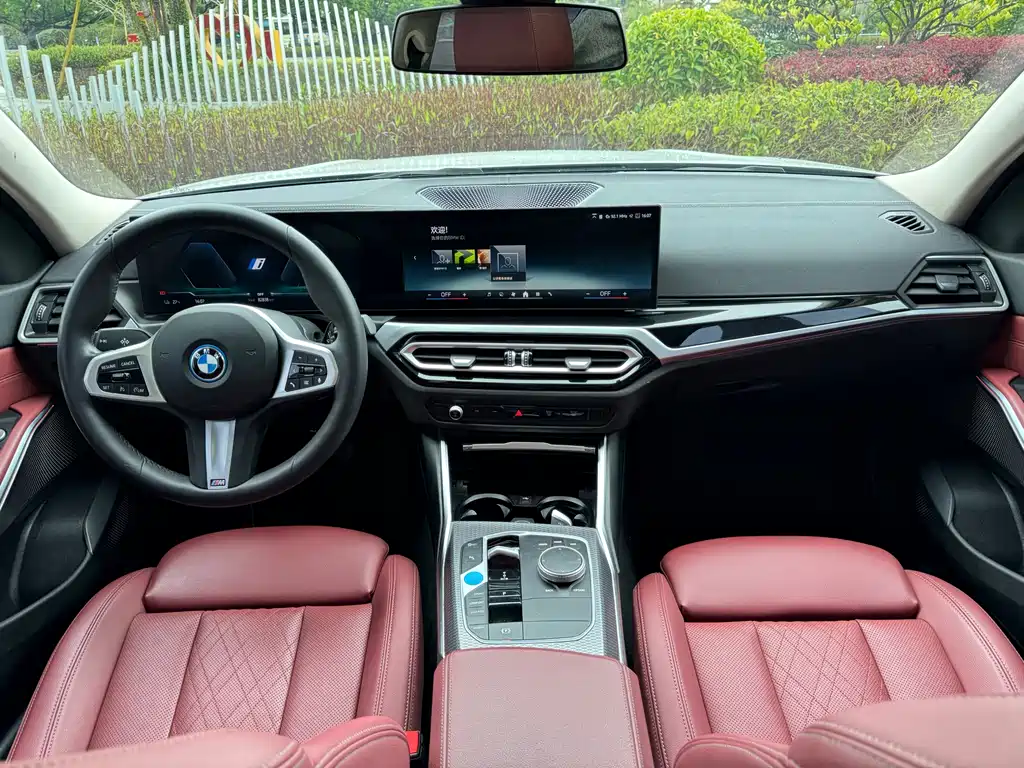 BMW BMW i3 2024 eDrive 40 L Night Shadow Package 2024 - thumbnail 7
