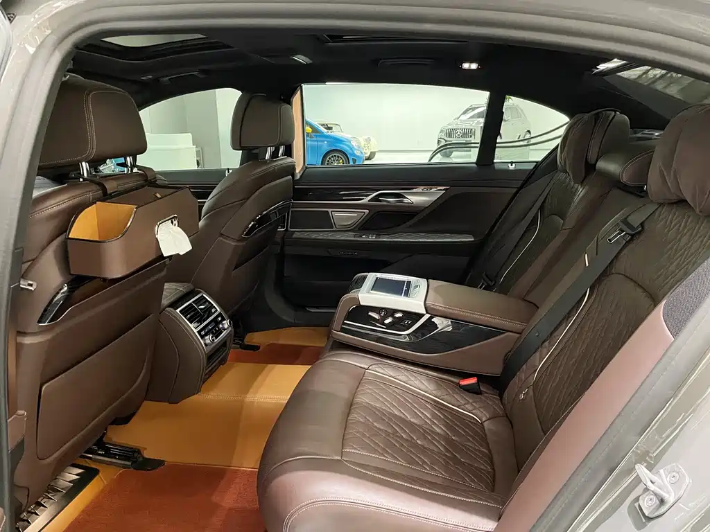 BMW BMW 7 Series 2021 740Li Leading Model M Sport Package 2021 - thumbnail 11