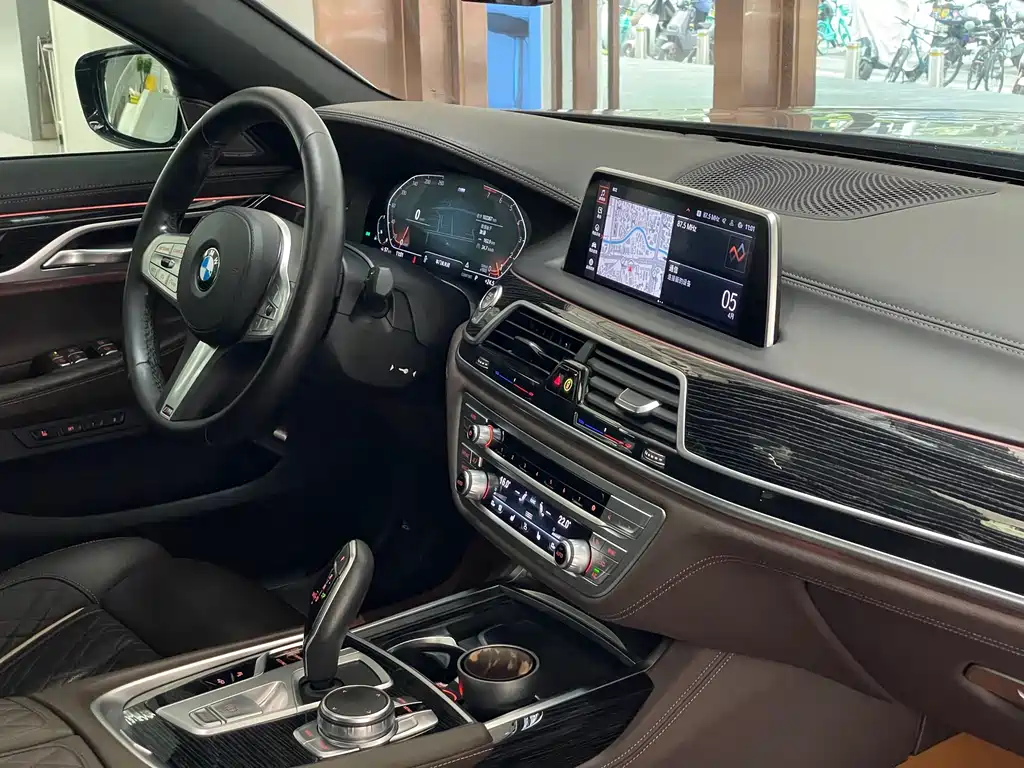 BMW BMW 7 Series 2021 740Li Leading Model M Sport Package 2021 - thumbnail 18