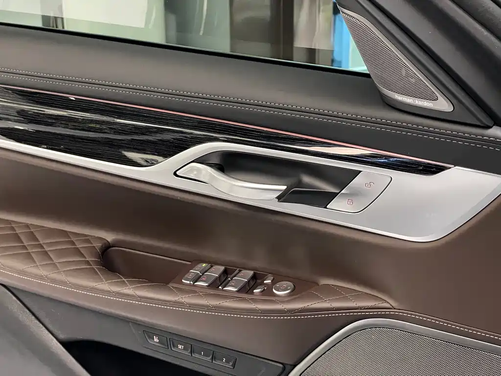 BMW BMW 7 Series 2021 740Li Leading Model M Sport Package 2021 - thumbnail 21