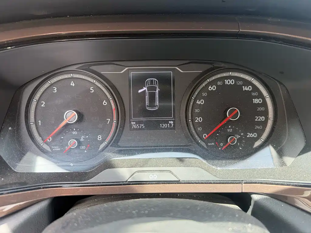 Volkswagen Volkswagen Tharu 2020 280TSI 2WD Luxury Edition China V 2020 - thumbnail 8