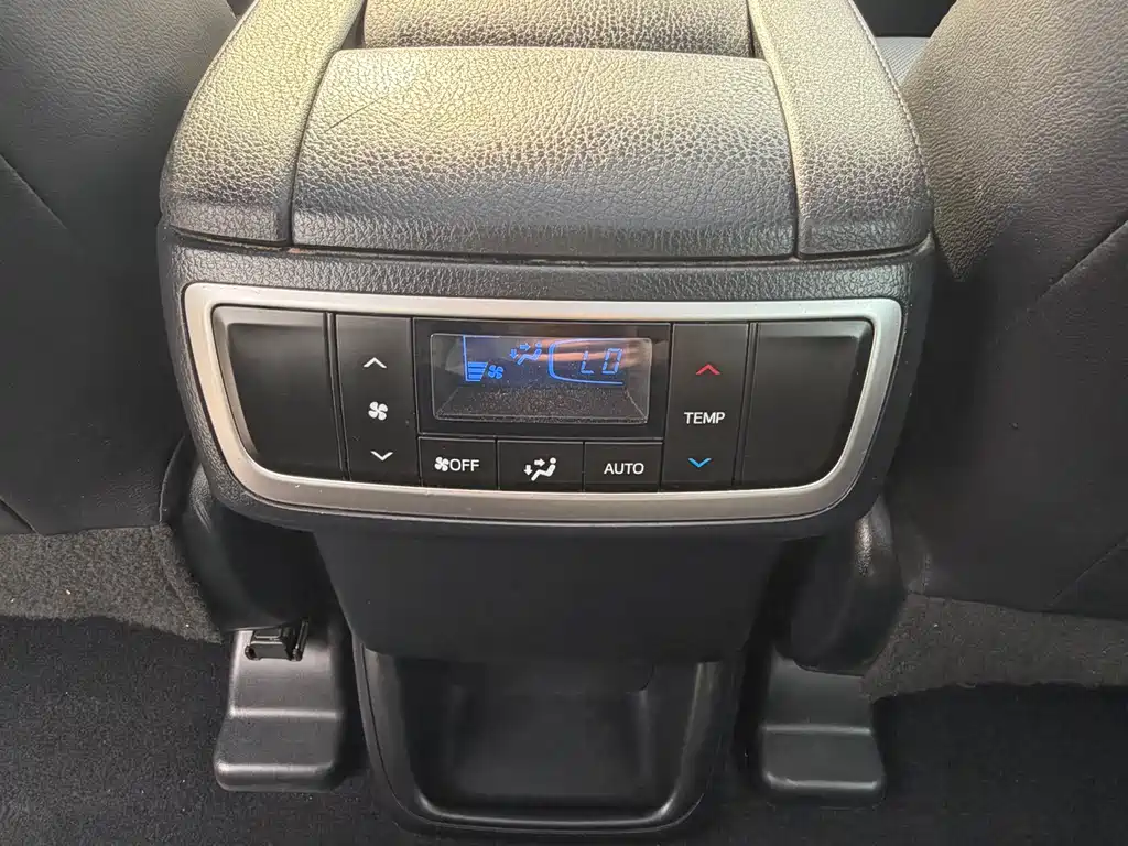 Toyota Toyota Highlander 2015 2.0T AWD Luxury 7-seater 2017 - thumbnail 19