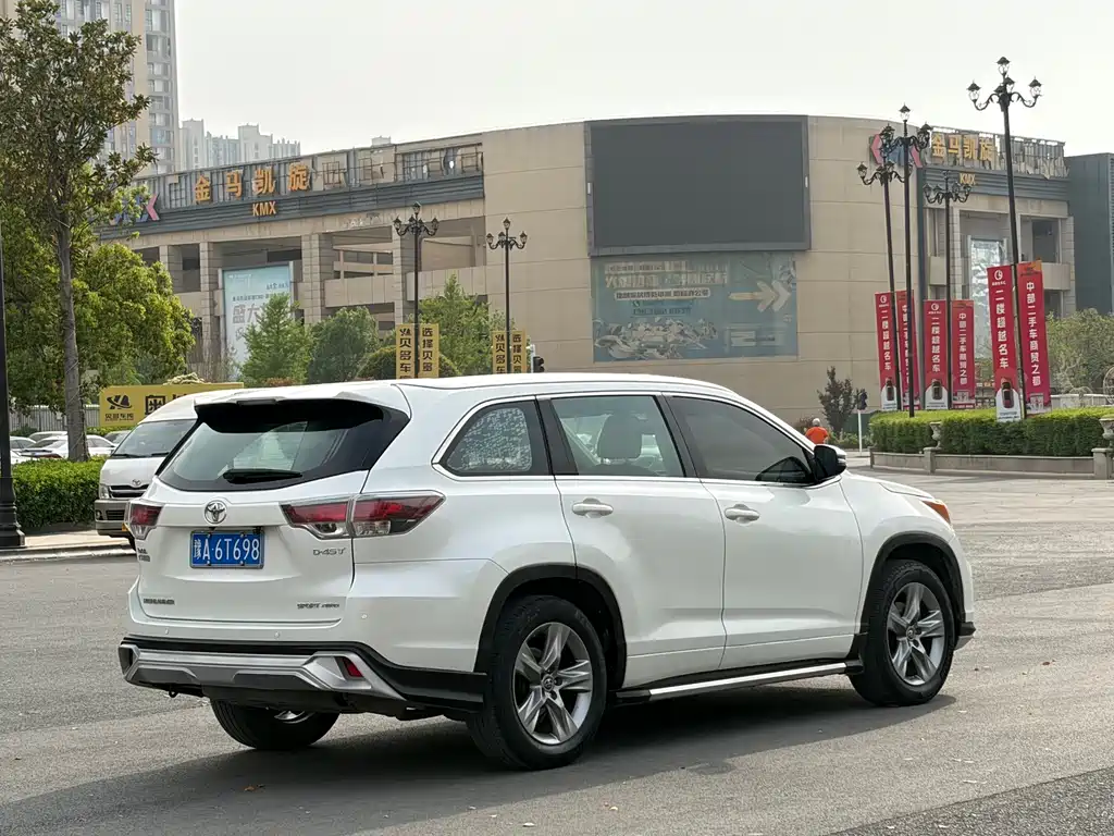 Toyota Toyota Highlander 2015 2.0T AWD Luxury 7-seater 2017 - thumbnail 24