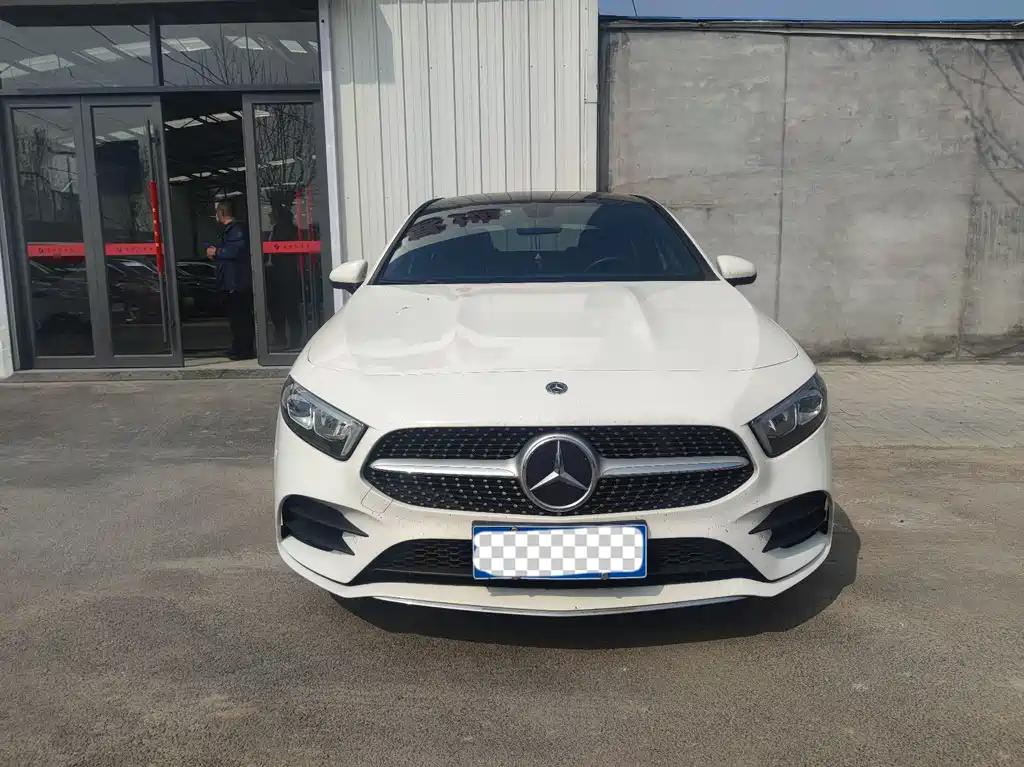 Mercedes-Benz Mercedes-Benz A-Class 2021 A 200 L Sport Sedan Fashion Edition 2021 - thumbnail 2