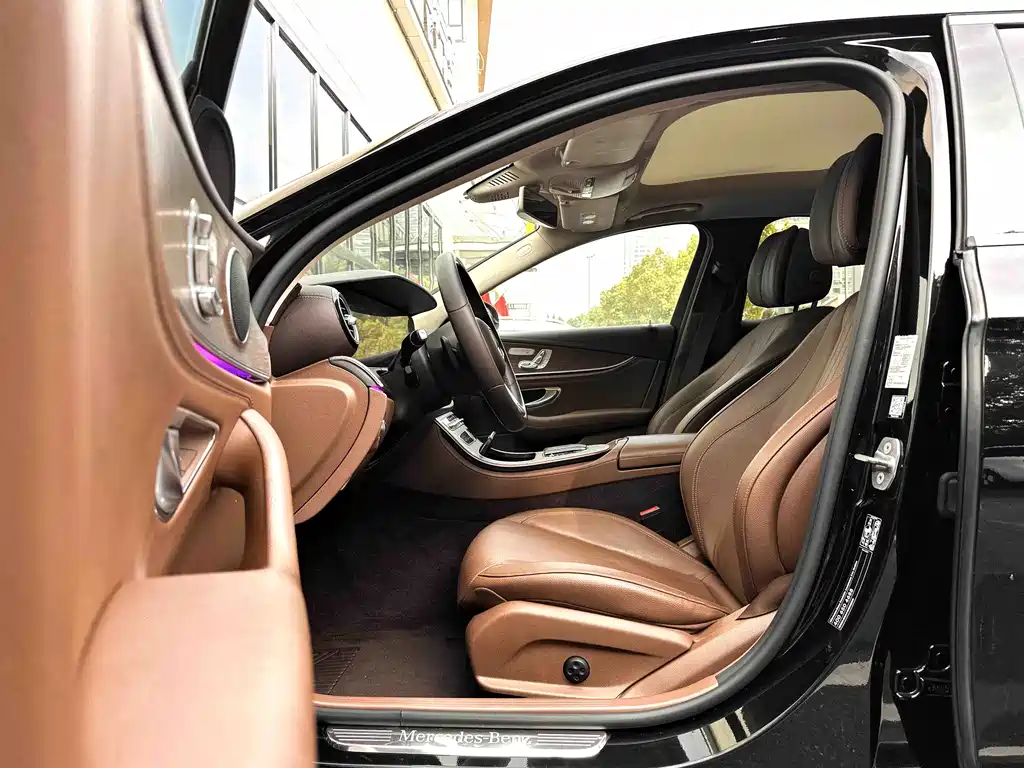 Mercedes-Benz Mercedes-Benz E-Class Hybrid 2020 E 300 e L 2020 - thumbnail 8