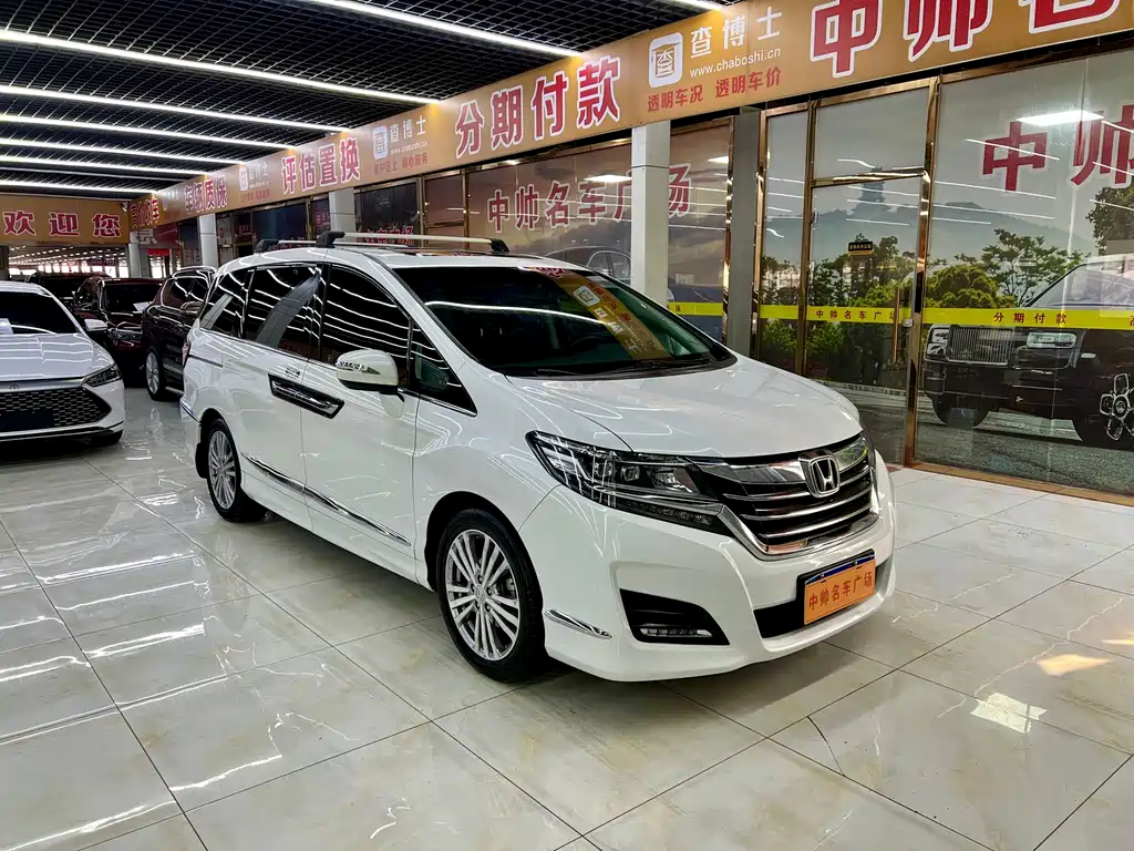 Honda Elisino 2016 2.4L Classic Edition 2016 - thumbnail 3